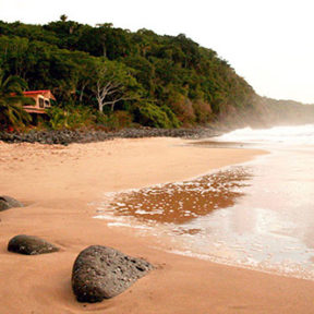 Mar de Jade from beach